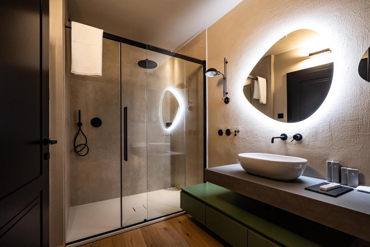 Locanda Moderna Carlambroeus Montevecchia Exteriör bild